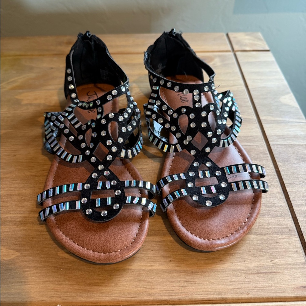Justice size 2 Black Kids Sandals with Silver Accents
